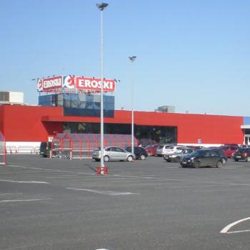 maxi-erosmer-mall-in-ribadeo-lugo